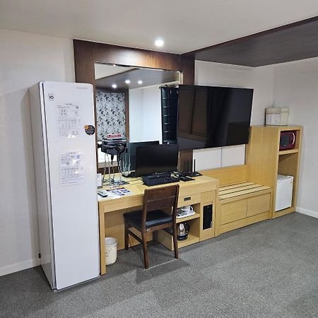 סוואן Symphony Hotel מראה חיצוני תמונה