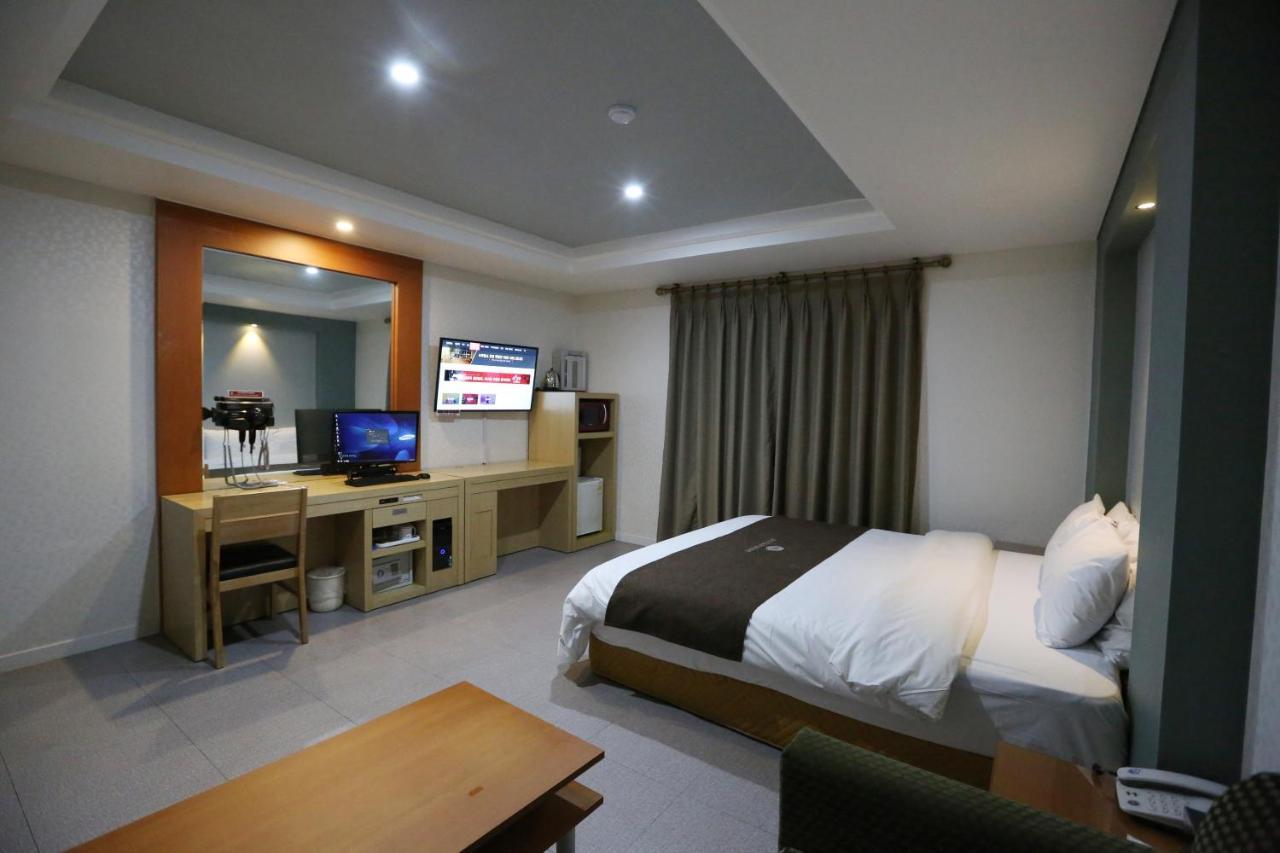 סוואן Symphony Hotel מראה חיצוני תמונה