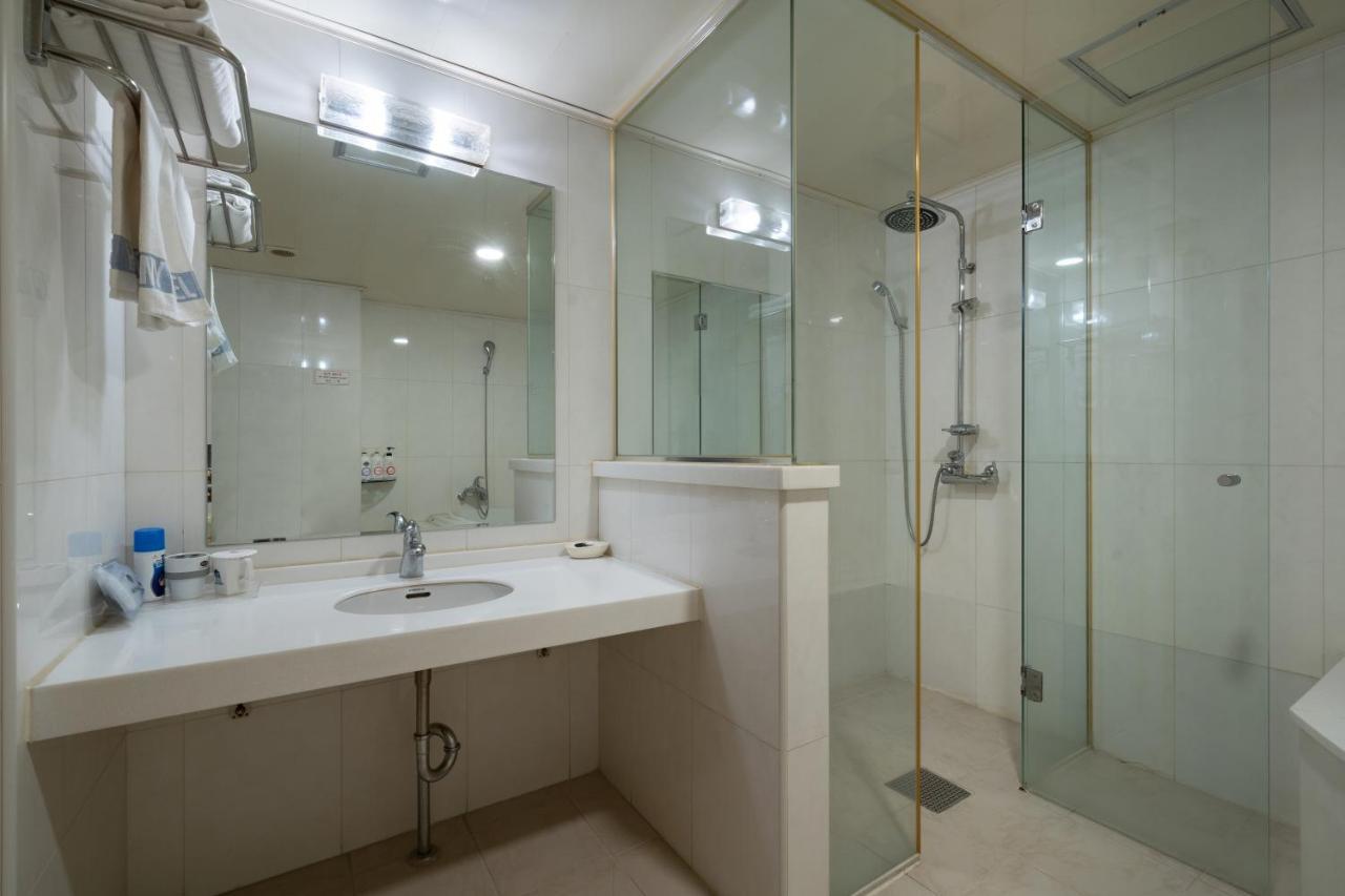 סוואן Symphony Hotel מראה חיצוני תמונה