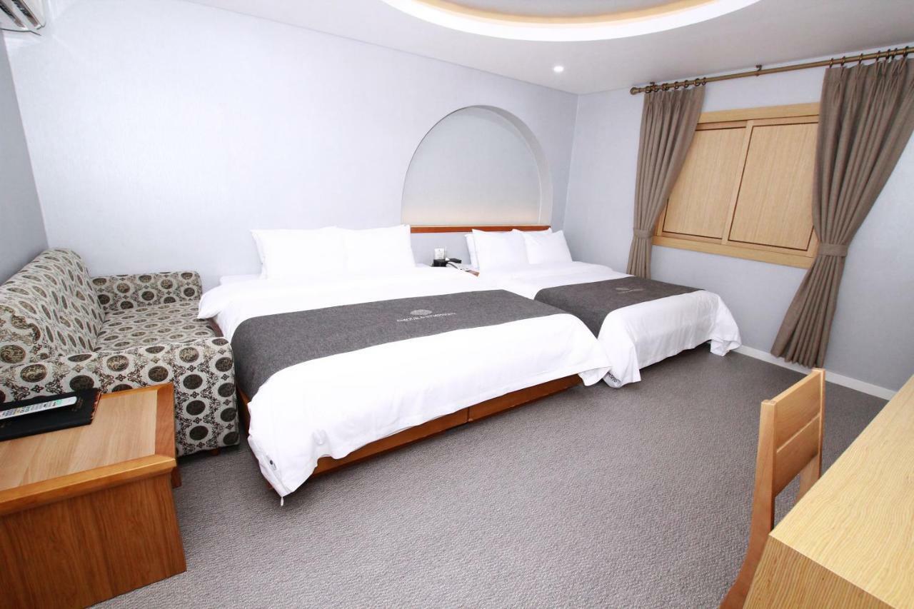 סוואן Symphony Hotel מראה חיצוני תמונה