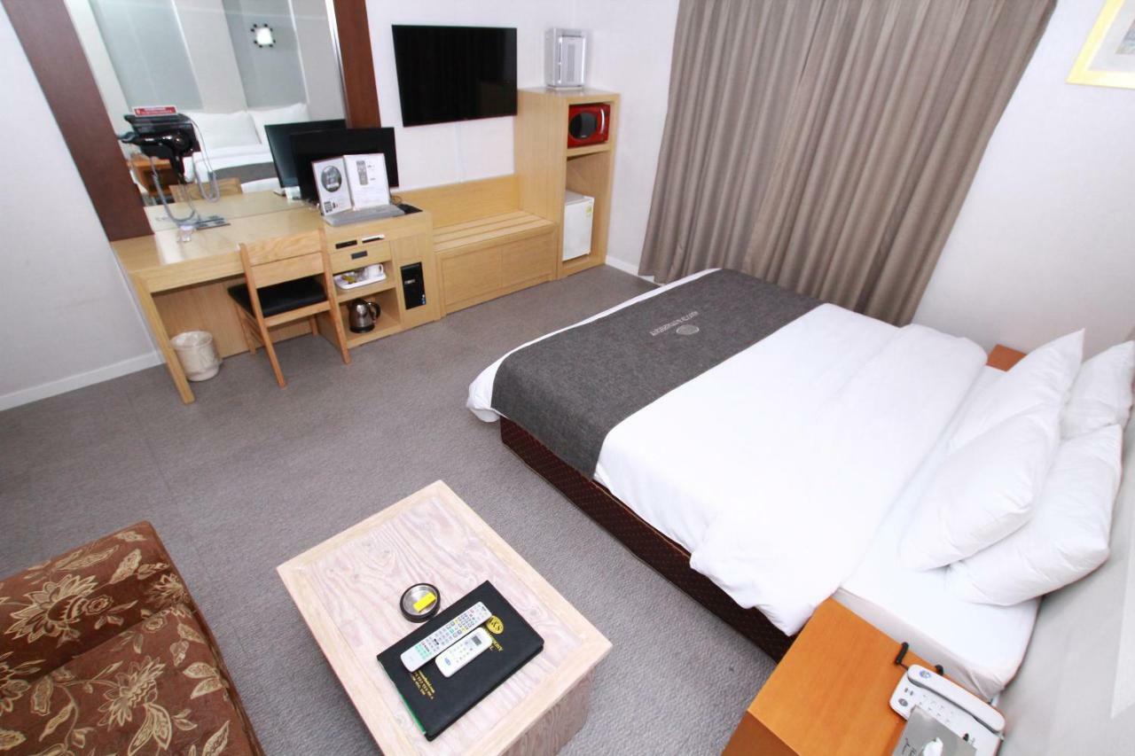 סוואן Symphony Hotel מראה חיצוני תמונה