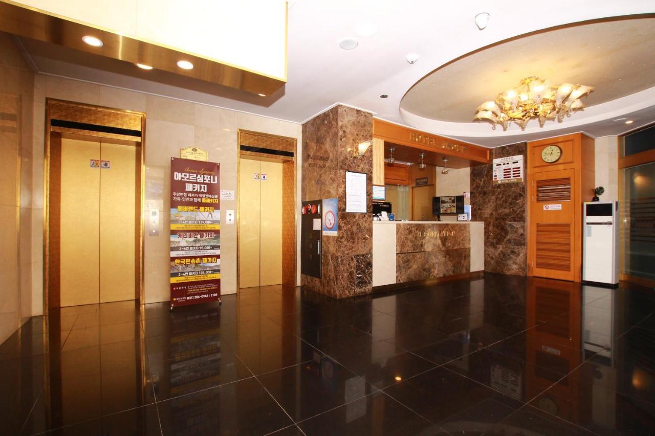 סוואן Symphony Hotel מראה חיצוני תמונה